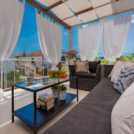 Superior Stunning Apartment Gravosa With A Free Parking Dubrovnik Ngoại thất bức ảnh
