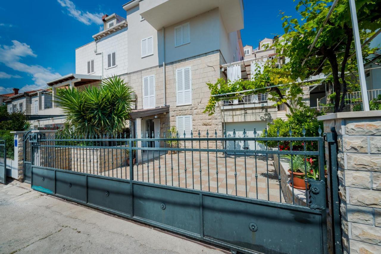 Superior Stunning Apartment Gravosa With A Free Parking Dubrovnik Ngoại thất bức ảnh